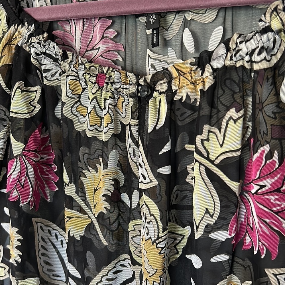 Rag & Bone Sierra floral off the shoulder blouse, black with flowers. Size XS. - Picture 5 of 10